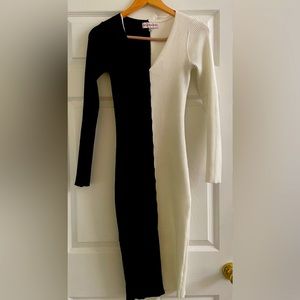 Willow & Wind Knit Sweater Dress Black & Cream  Color block - Size : XS